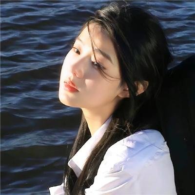 男人女人向前走